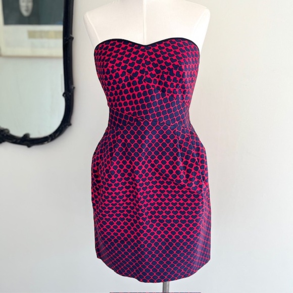 Club Monaco Strapless Heart Pattern Nelly Dress with Pockets! - Picture 2 of 7